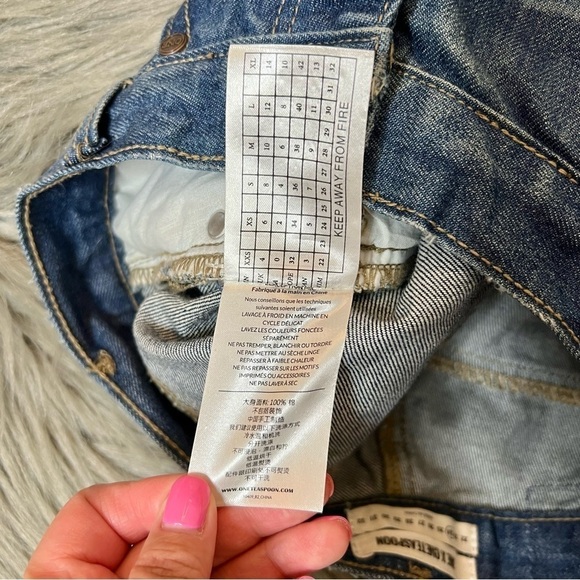 One Teaspoon Hawks Relaxed Fit High Rise Twisted Cuff Women’s Denim Shorts Sz 24 - Picture 9 of 11